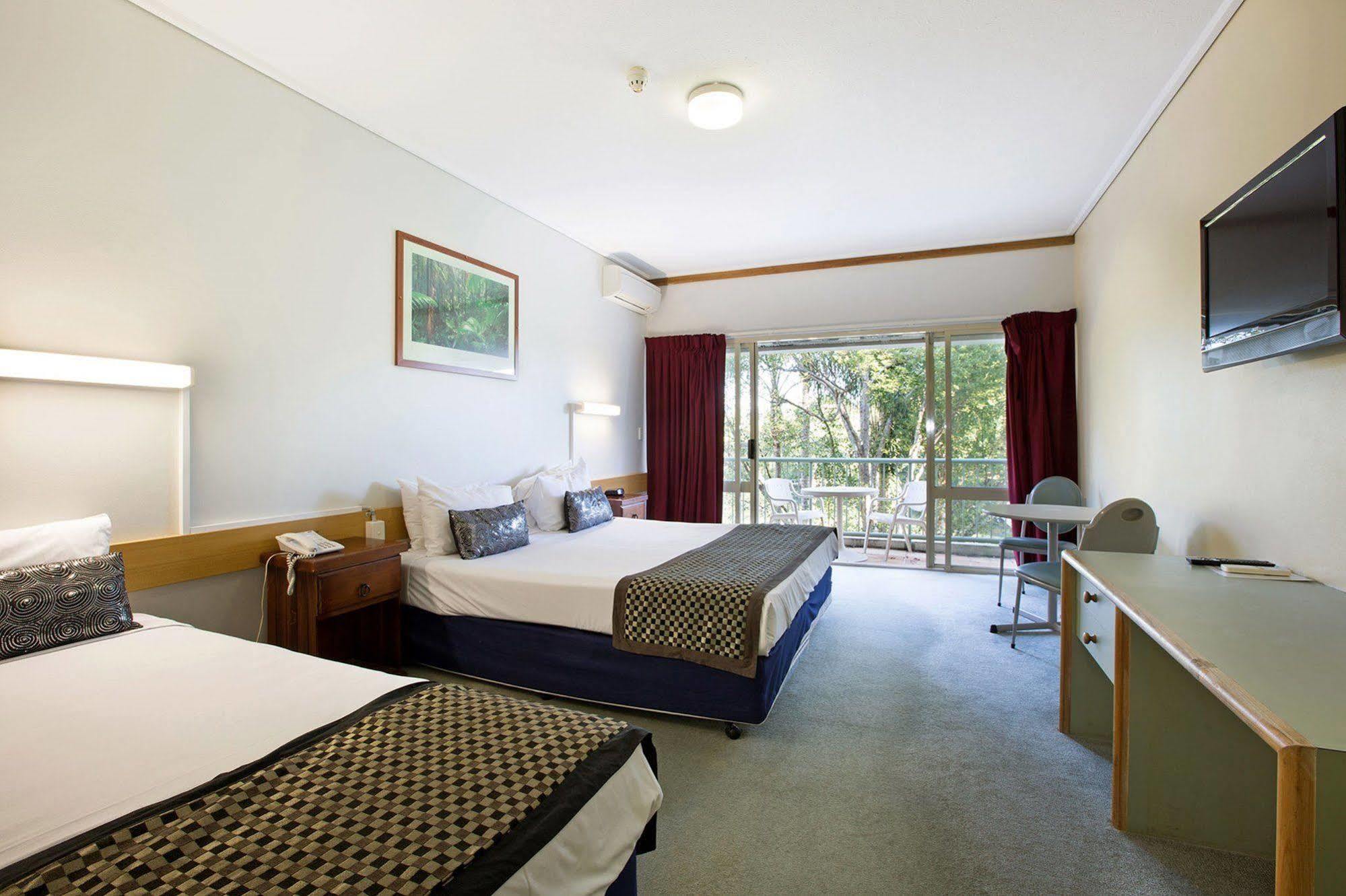 Hinterland Hotel Nerang Gold Coast Exterior foto